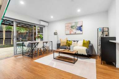 2/32B Ballarat Street_1