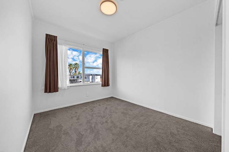 8 Malvina Place Bucklands Beach_18
