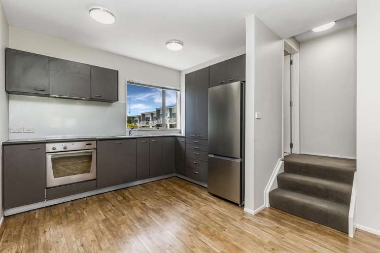 53/7 Kelvin Hart Drive East Tamaki_4