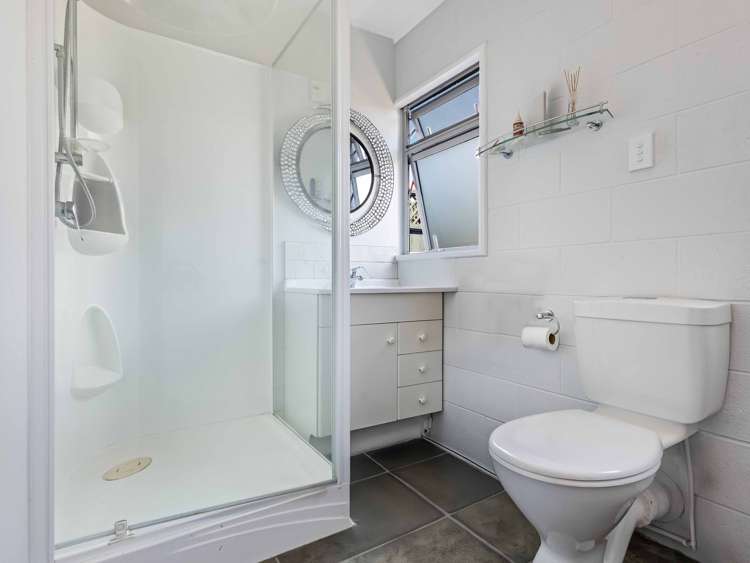 251 Whirinaki Road Bay View_27