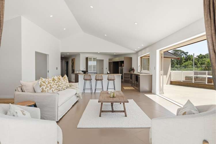 19 Waioroi Place Oropi_17
