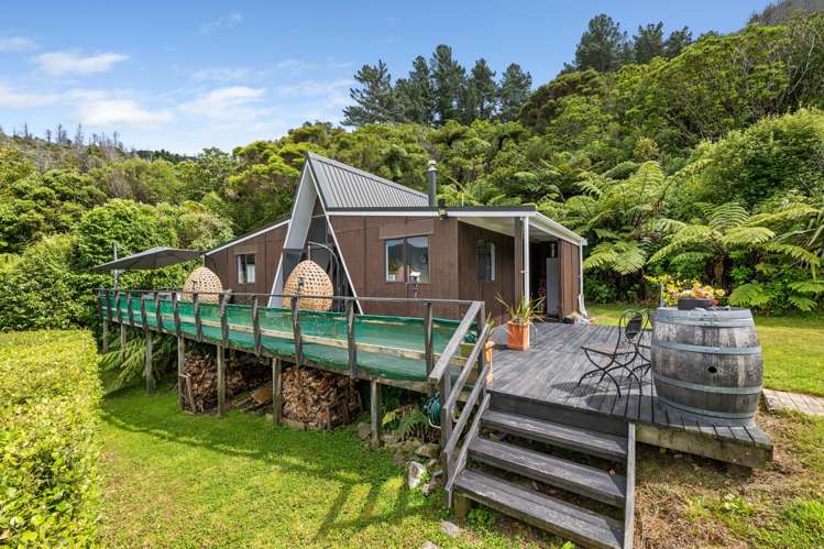 Lot 2 Te Iro Bay Arapaoa Island_0