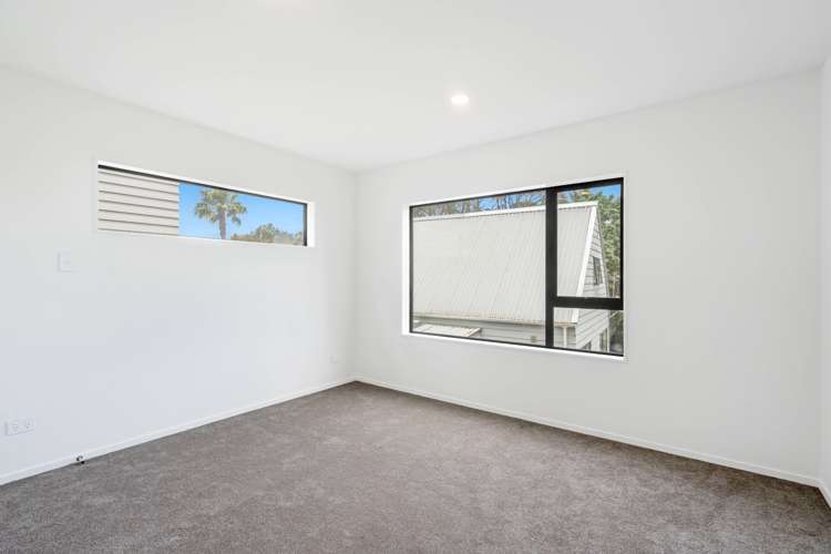 43d Fitzherbert Avenue West Harbour_12