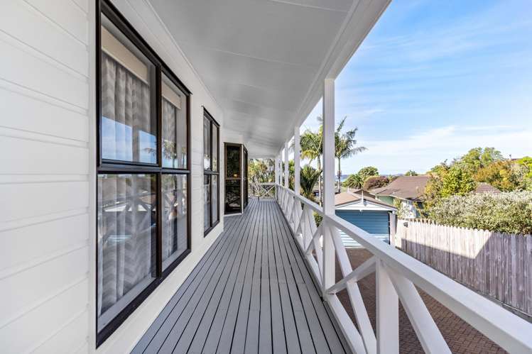 15 Flagstaff Place Massey_31