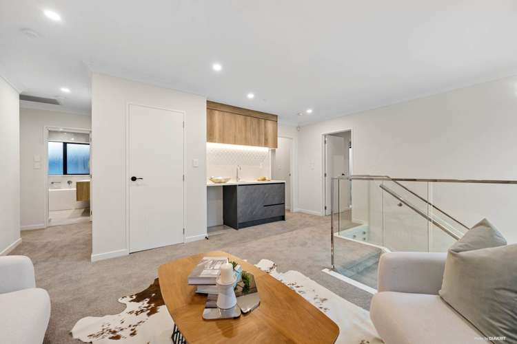 8 Hughs Way Flat Bush_11