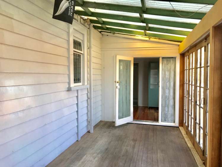 35 Mount Smart Road Royal Oak_5