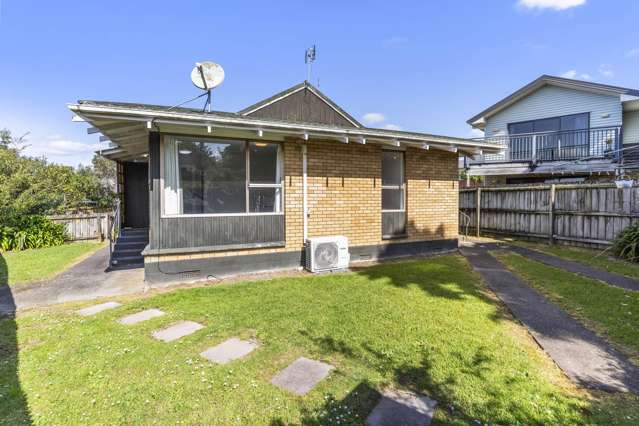 22B Eyre Street Henderson_3