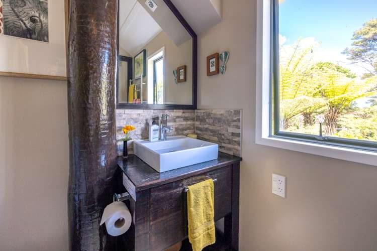 23 Hauraki Road Oneroa_12