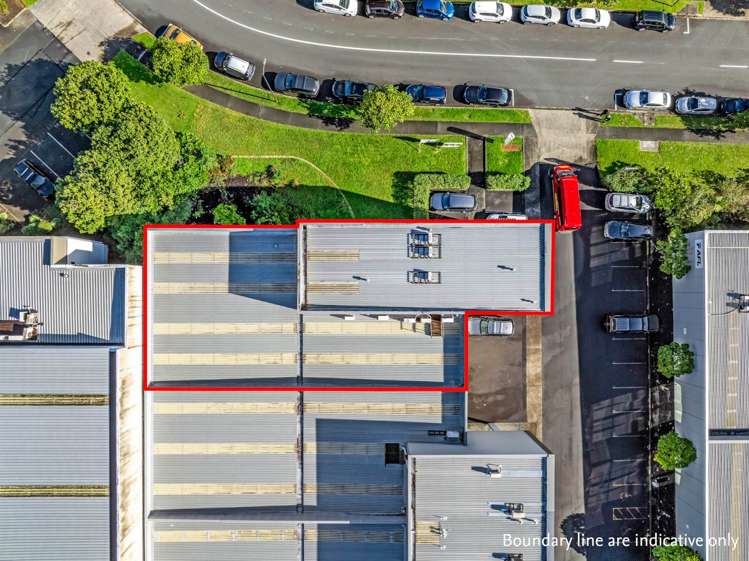 Unit 1/9 Orbit Drive Rosedale_2