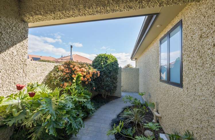 63 Otia Drive Richmond_23