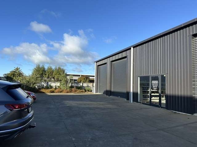 Unit 3, 1 Parakau Road Waiwhakaiho_2