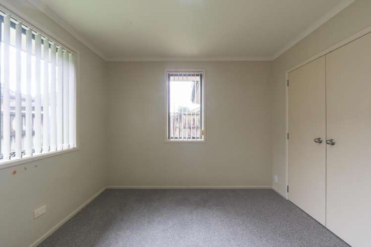 16 Earlswood Avenue Hamilton East_9
