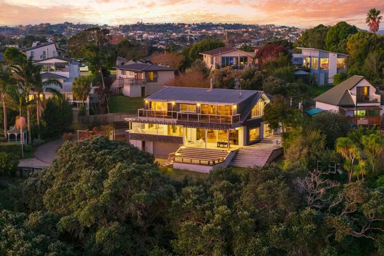 819 Whangaparaoa_1