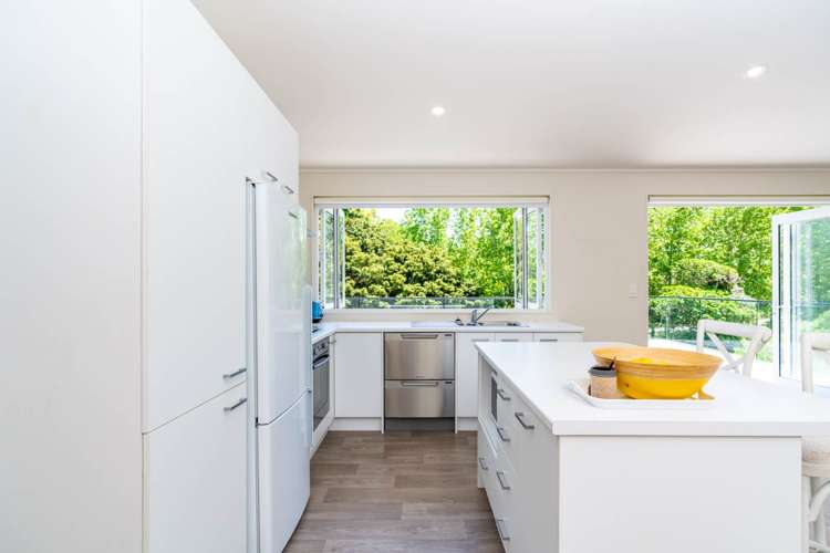 20 Taranga Road Langs Beach_23