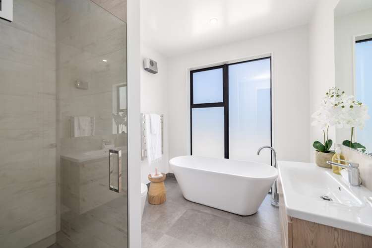 15 Inverness Lane Redcliffs_23