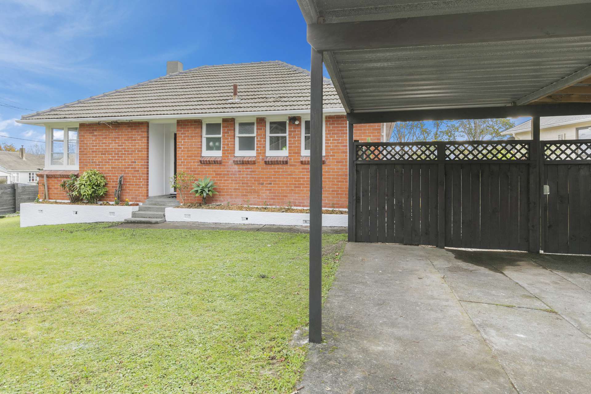 193 Waddington Drive Naenae_0