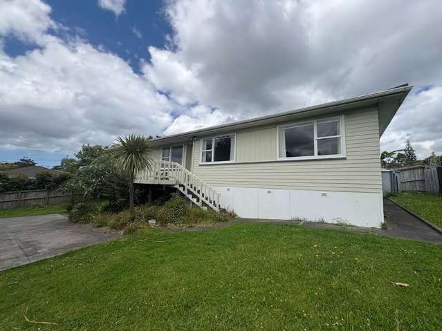 4 Bedroom Family Home In Coastal Beach Haven