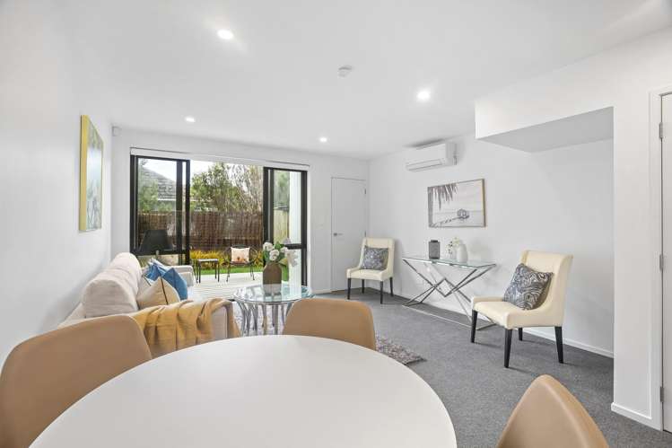 4/10 Shamrock Lane Te Atatu Peninsula_17