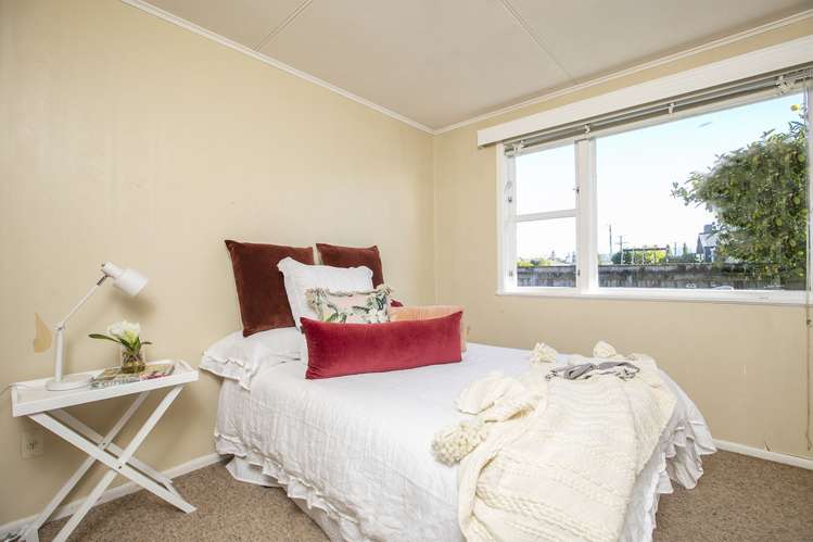 28 Fergusson Street Solway_11