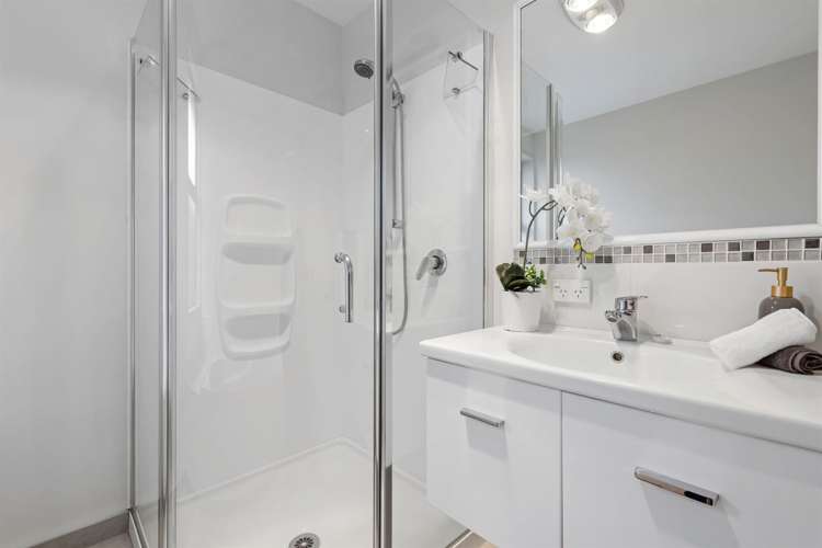 12 Cyclamen Place Aidanfield_17