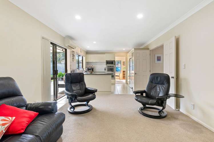 1 Brittas Place East Tamaki_9