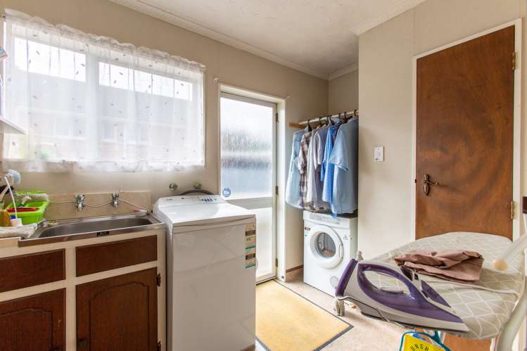 4 Guy Street Dannevirke_14