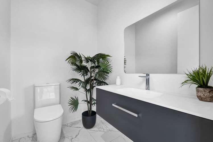 29 Washer Road Omata_17