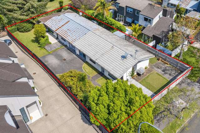1 and 2, 119 Grand Drive Remuera_4