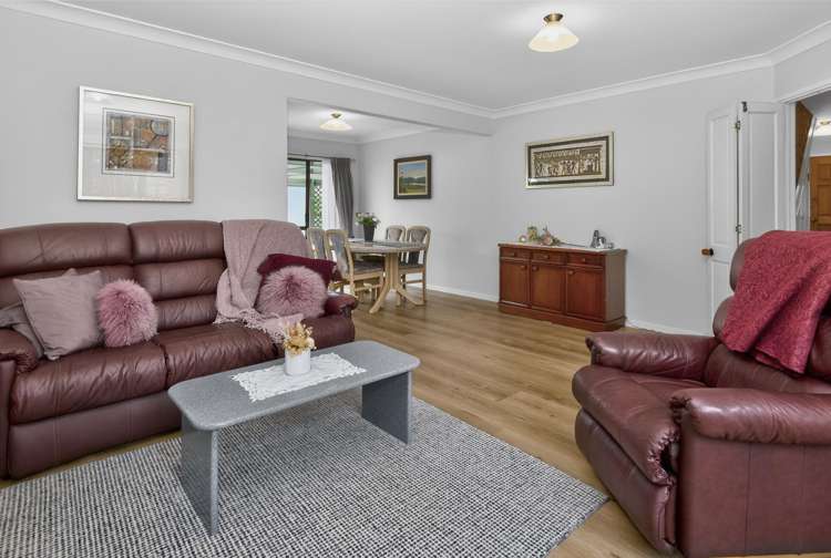 14 Channing Crescent Botany Downs_7