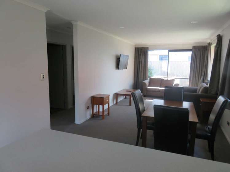 3/173 Knighton Road Hillcrest_7