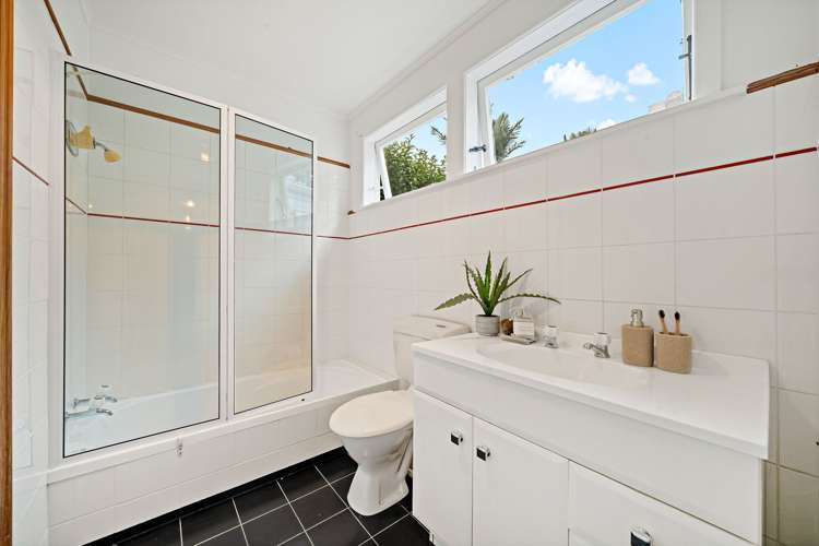 56 Waiatarua Road Remuera_12