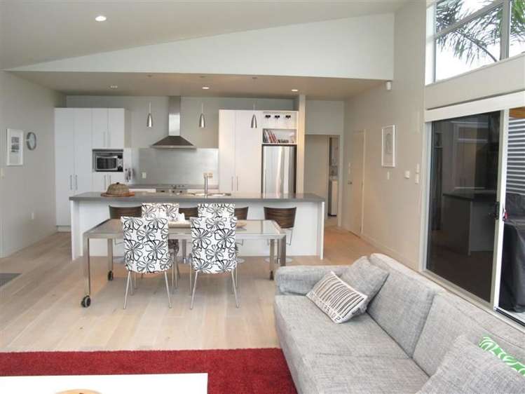 105 Ocean Close Matarangi_6