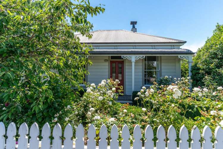 218 High Street South Carterton_26