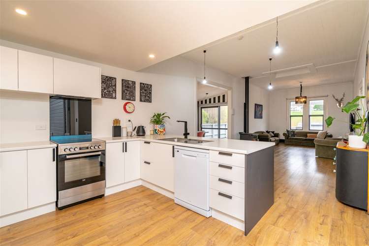 37 Lewin Street Balclutha_4