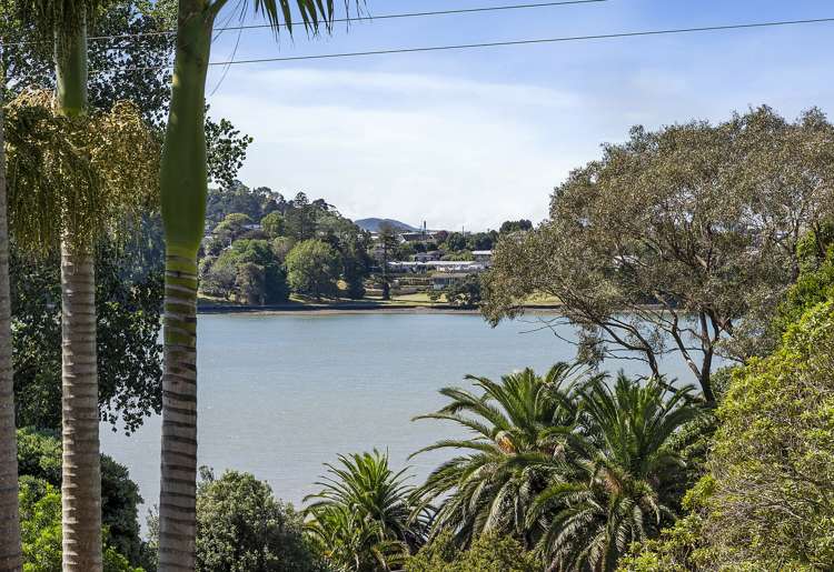 2/94 Waipuna Road Mount Wellington_10