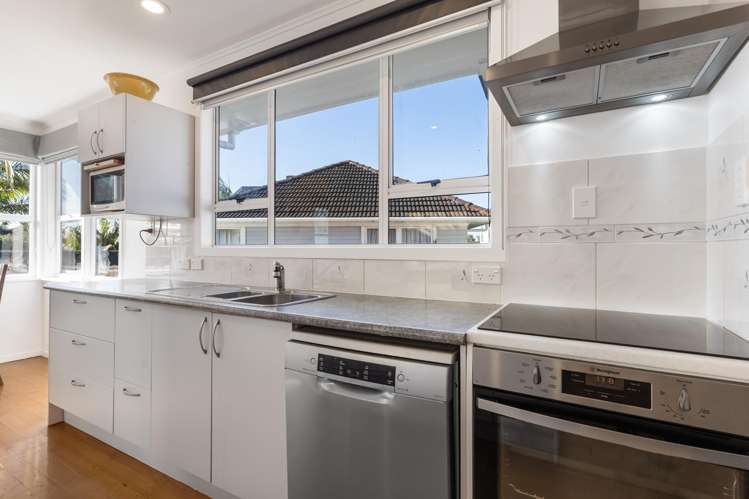 8 Montmere Avenue Te Atatu Peninsula_6