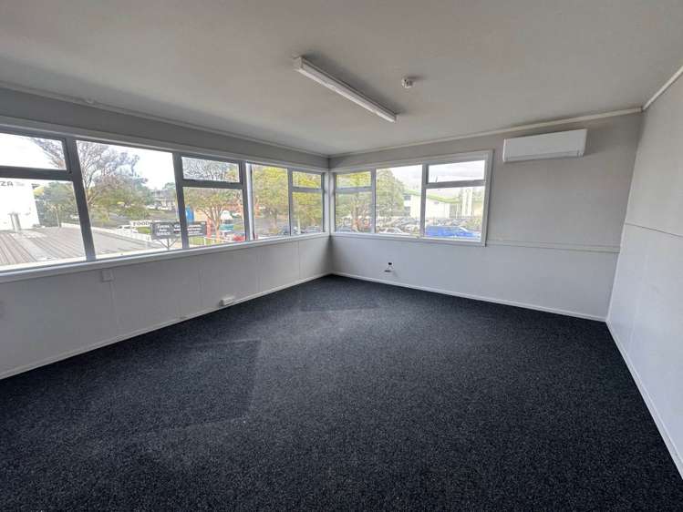 Unit A/124 Felton Mathew Avenue St Johns_12