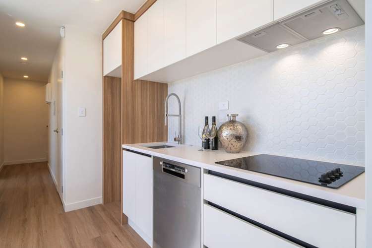 33e Saint Peters Street Northcote_18