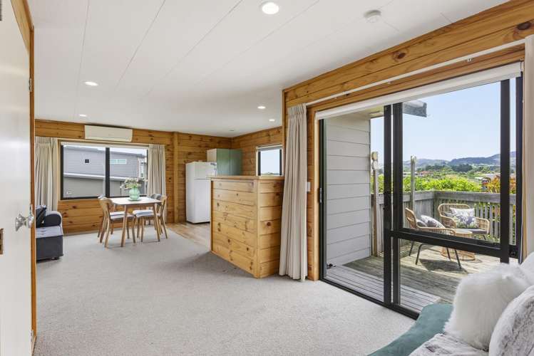 130 Renown Road Raumati South_10