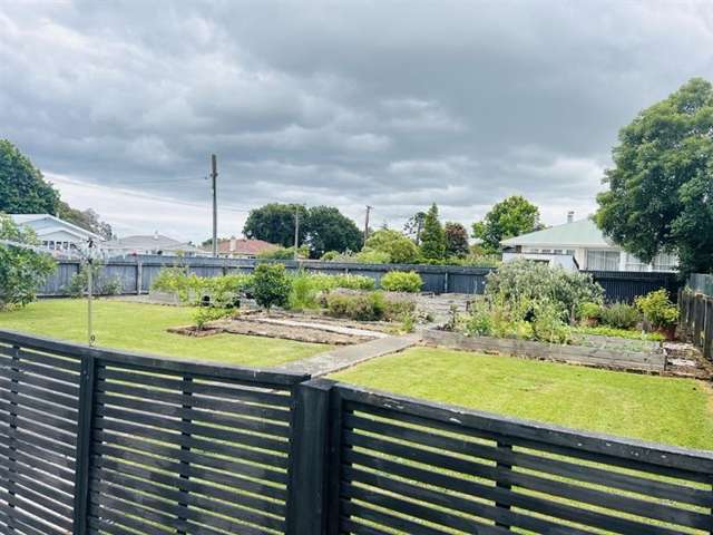 8 Lyon Street Marton_4