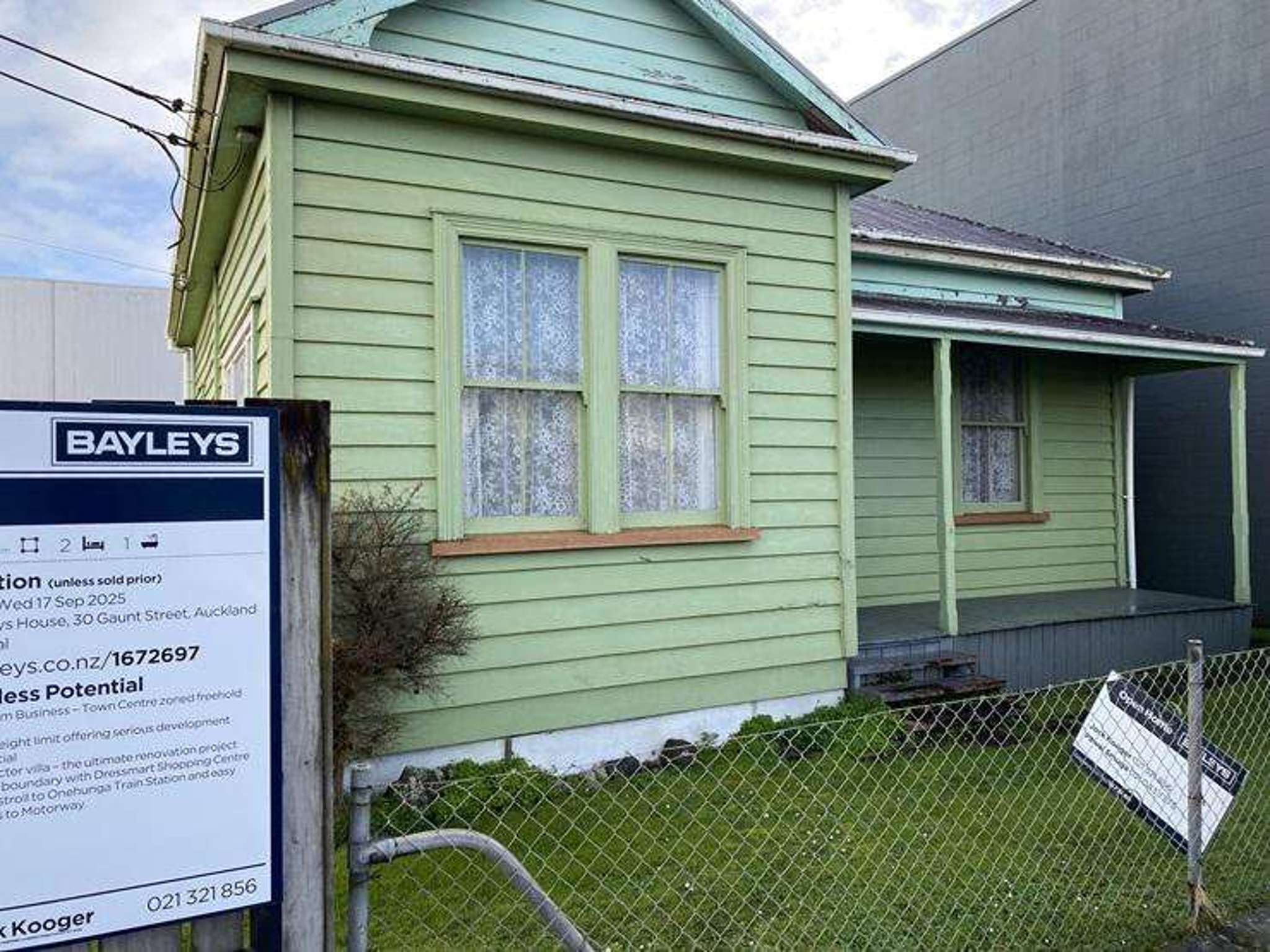 Fast flip: Dress Smart villa sells for $200,000 more after just two months