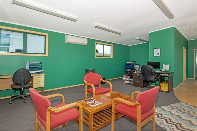 102A Main Road Makaraka_4