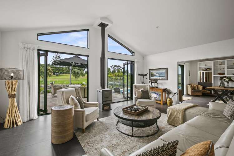 49B Links Drive Waiwhakaiho_5