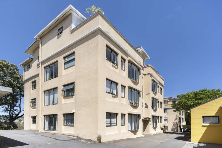 566m Adelaide Road Berhampore_8