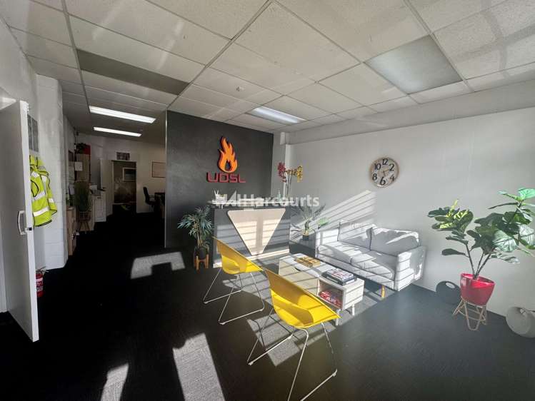 A/175 Archers Road Glenfield_6