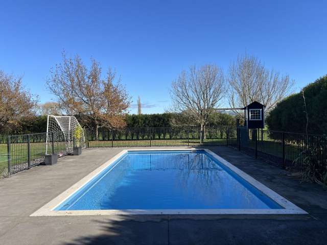 32 Metcalfe Road 11377_3