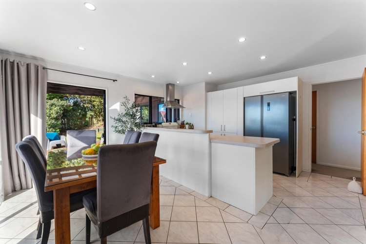 10 Camilla Grove Totara Vale_7