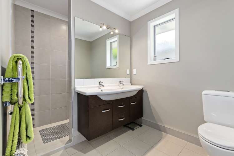 7 Hawkridge Rise Huntington_10