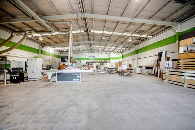 132 Main Road Kumeu_3