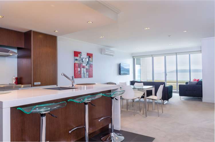 16/225 Lake Terrace Waipahihi_5